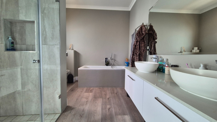 3 Bedroom Property for Sale in Langebaan Country Estate Western Cape